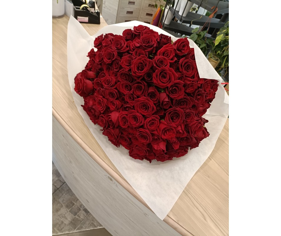 200 rose rosse per le migliori occasioni