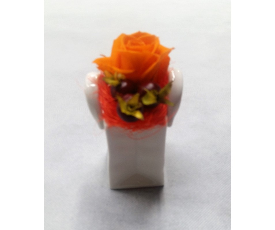Rosa arancio stabilizzata in ceramica a forma di borsetta ( solo per Milano )