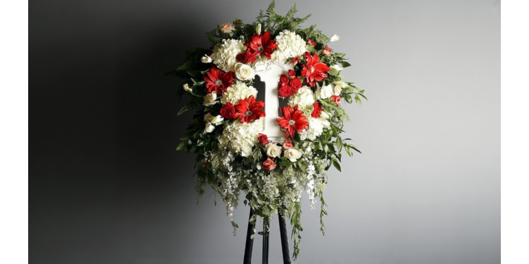 Corona fiori funerale Milano: Servizio e Consegna Rispettosa