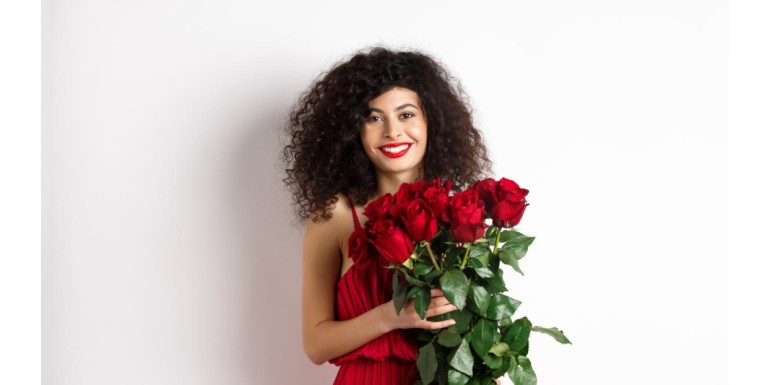 Prezzo rose rosse gambo lungo Milano | Fiorilandia